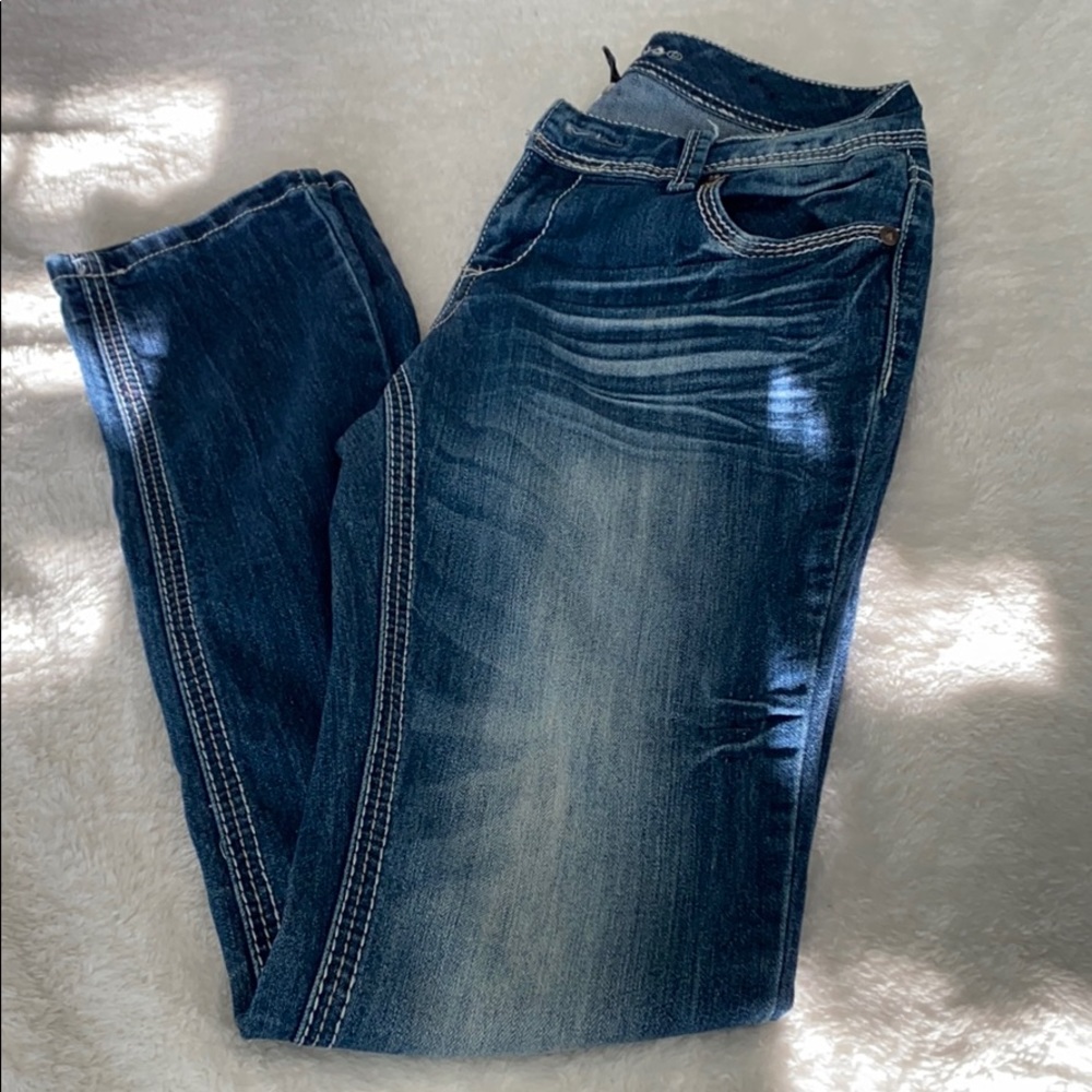 Ariya jeans